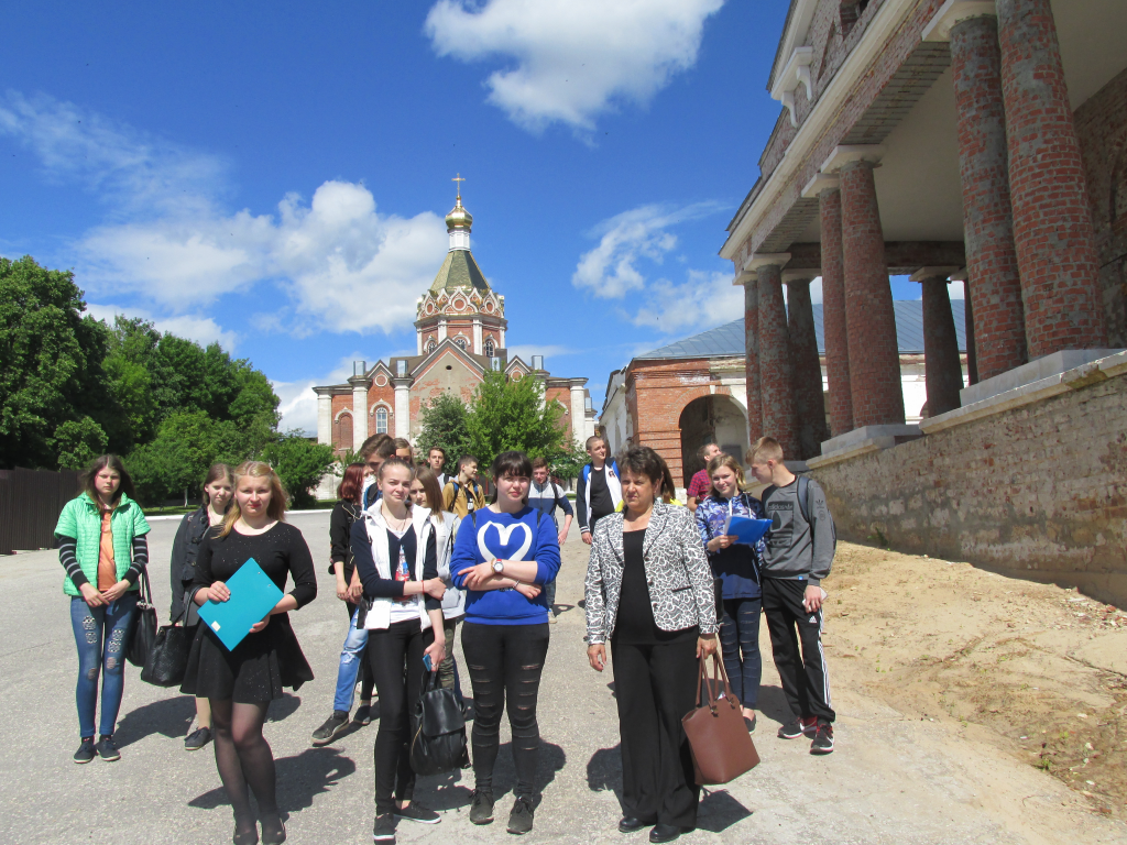 Экскурсия по Соборной площади в рамках празднования 865-летия основания города Касимова