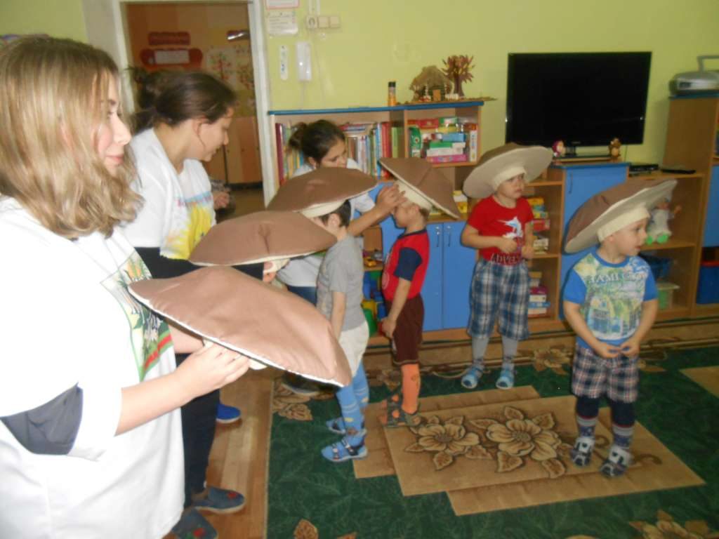 Волонтеры отряда «Солнце» подготовили праздник воспитанникам детского сада «Ласточка»