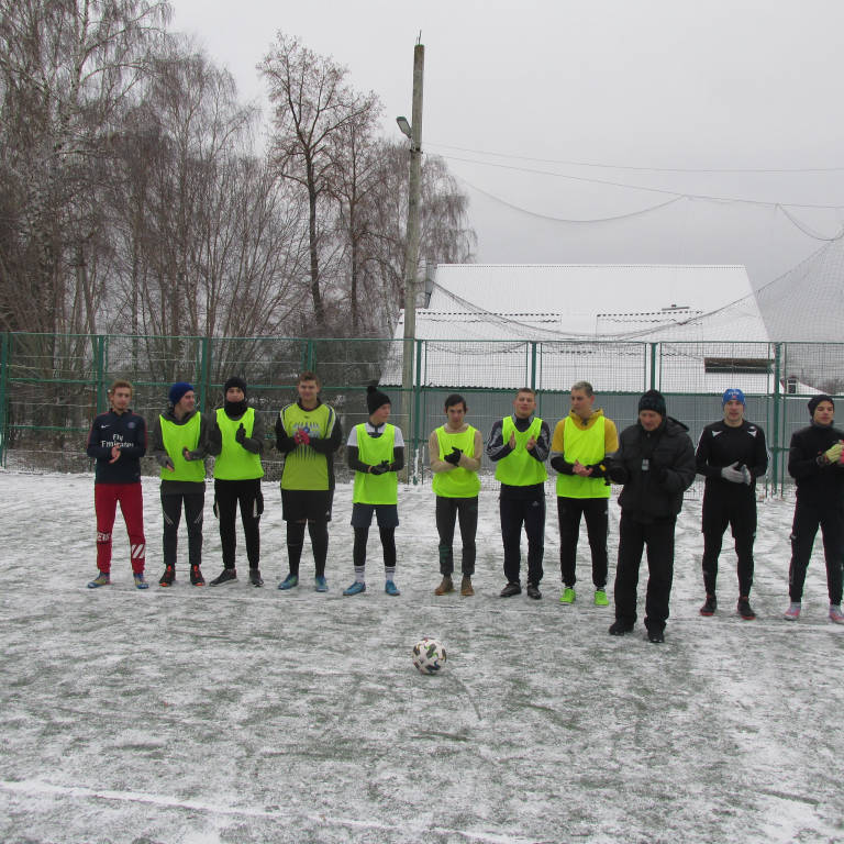Соревнования по мини-футболу «Зимний мяч»